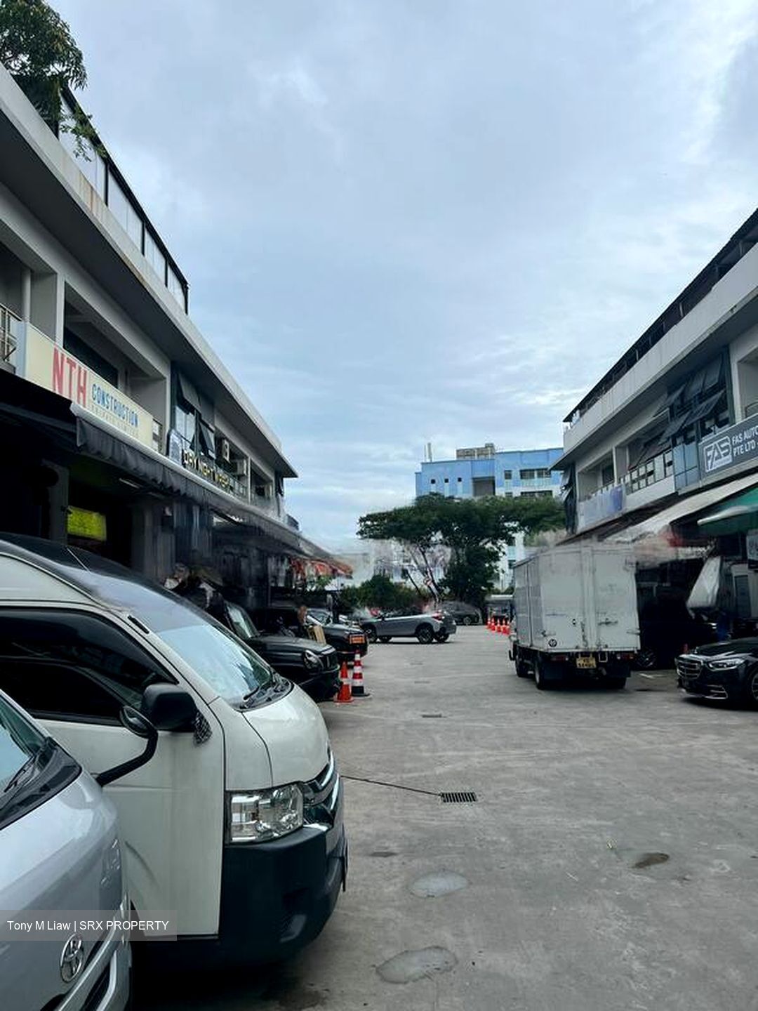 Bartley Biz Centre (D14), Factory #480163691